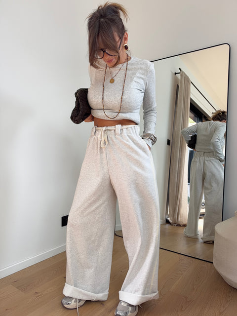 Jogging gris à bandes crème