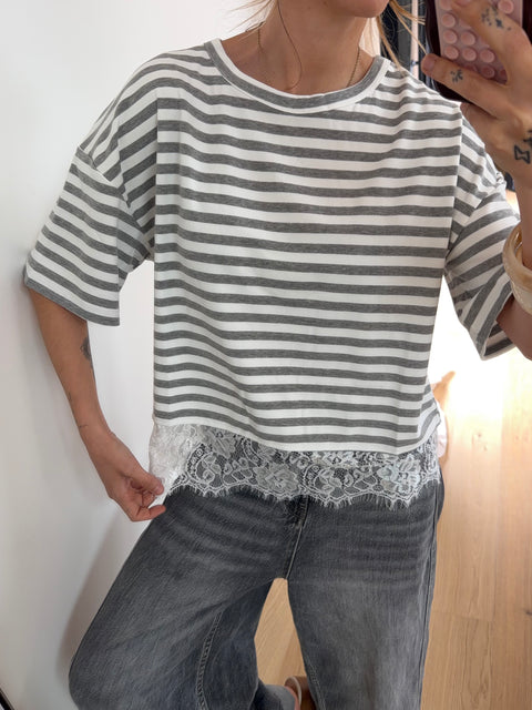 T-shirt rayé dentelle - gris