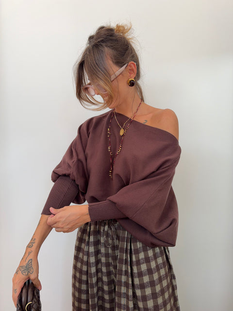 Pull asymétrique court - chocolat