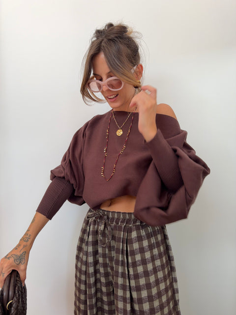 Pull asymétrique court - chocolat