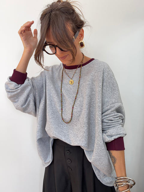 Sweat gris- col bordeaux