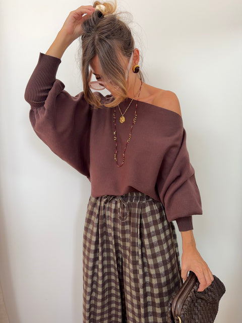 Pull asymétrique court - chocolat