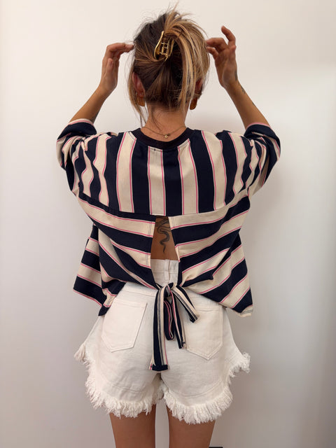 T-shirt rayé avec noeud - bleu et rose
