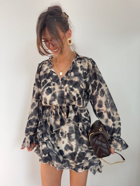 Robe à volants et strass