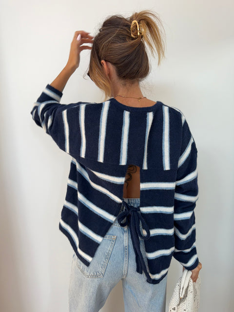 Pull rayé avec noeud - bleu