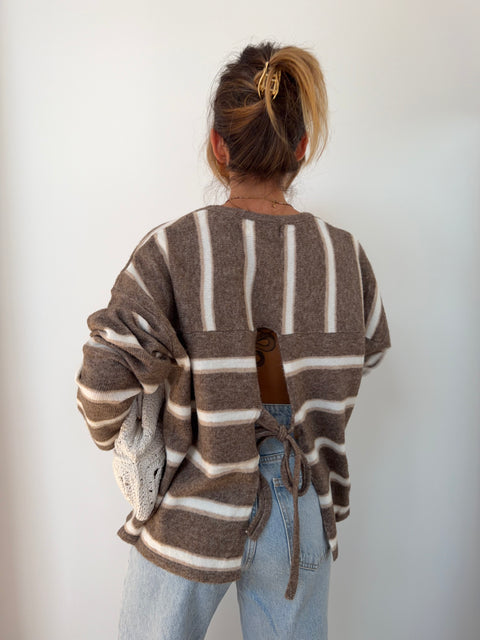 Pull rayé avec noeud - beige