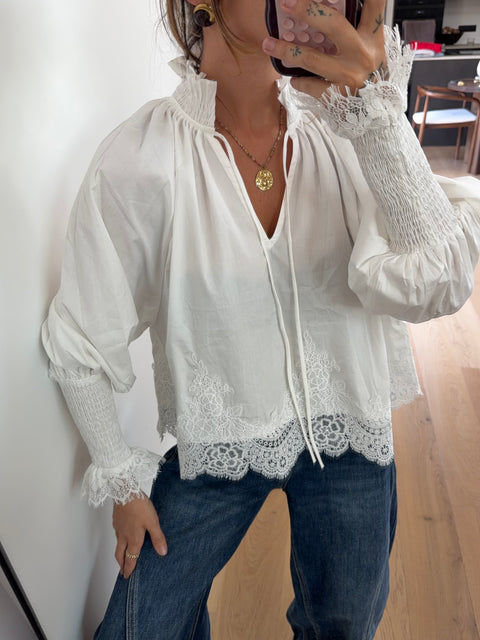Haut a broderie - blanc