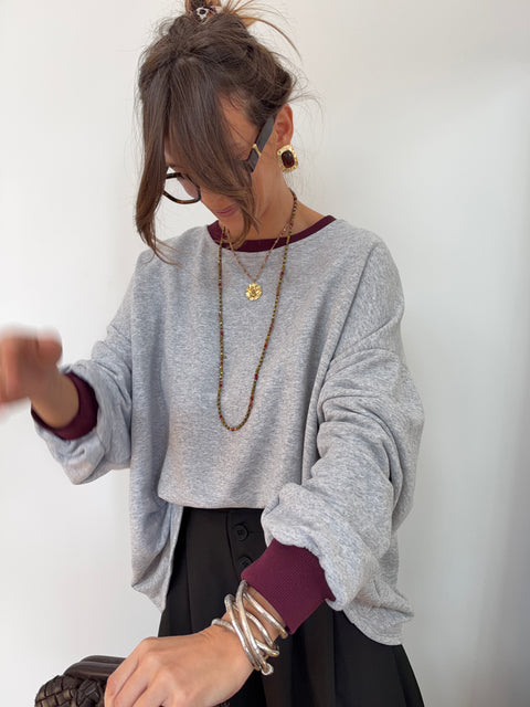 Sweat gris- col bordeaux