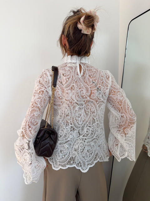 Haut en dentelle - blanc