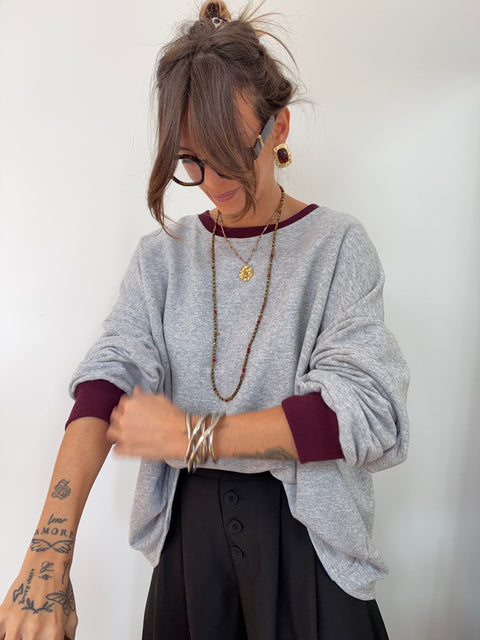 Sweat gris- col bordeaux