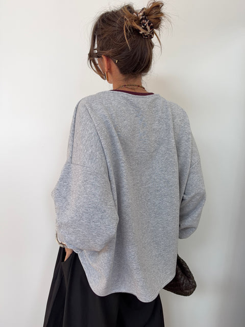Sweat gris- col bordeaux