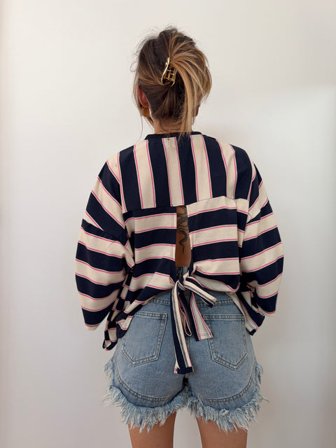 T-shirt rayé avec noeud - bleu et rose