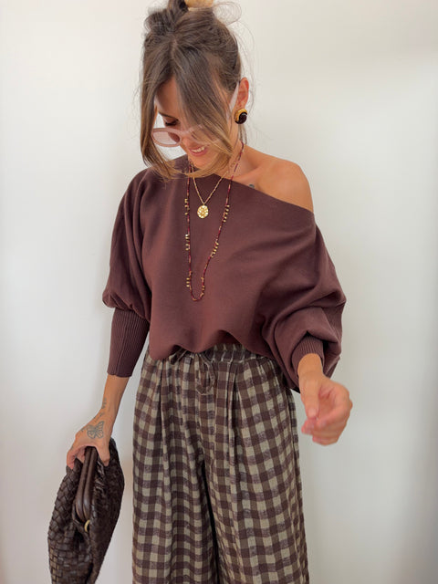 Pull asymétrique court - chocolat