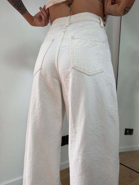 Jeans à détails fleuris beige
