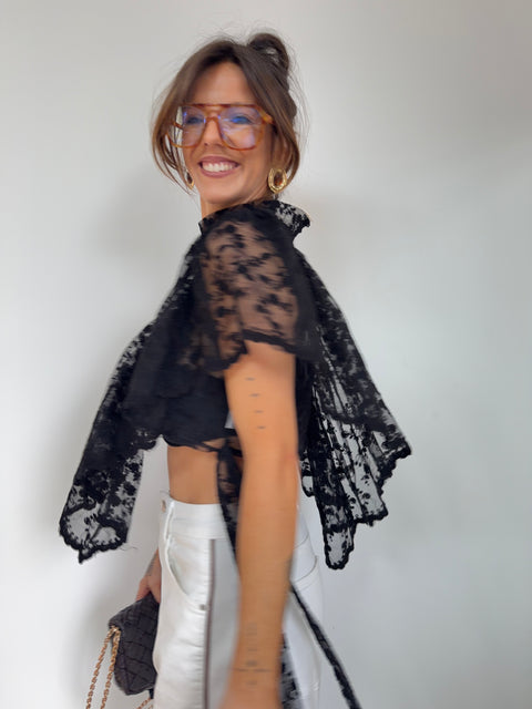Haut à noeuds en dentelle noir