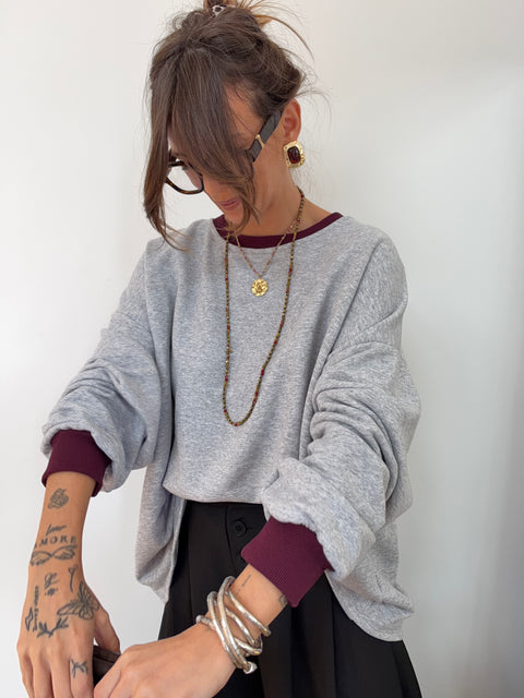 Sweat gris- col bordeaux