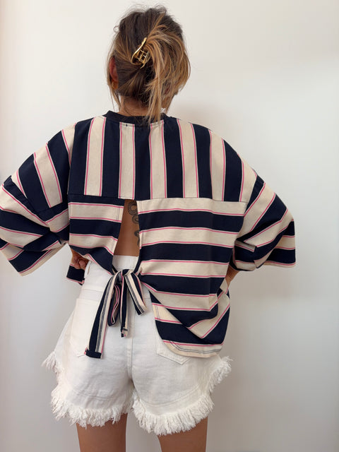 T-shirt rayé avec noeud - bleu et rose