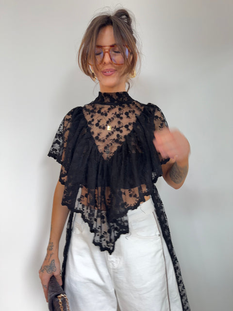 Haut à noeuds en dentelle noir