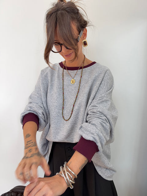 Sweat gris- col bordeaux