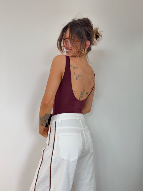 Body - bordeaux