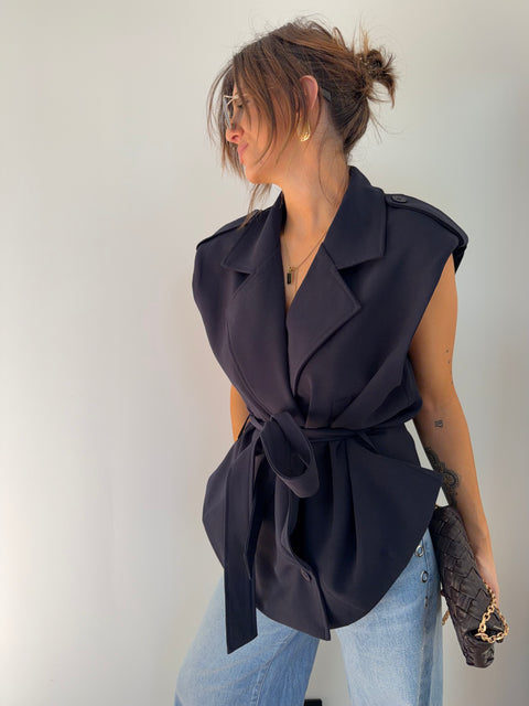 Blazer sans manche ceinturé - bleu marine