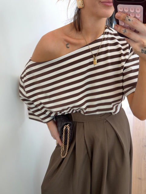 T-shirt à rayures asymétrique - marron