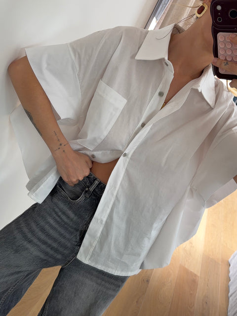 Chemise blanche dos nu