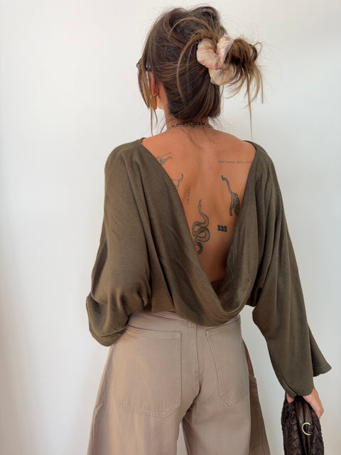 Haut dos nu - kaki