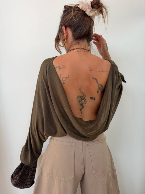 Haut dos nu - kaki